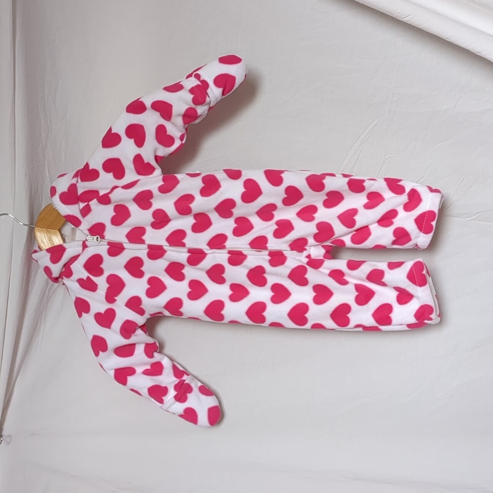 Old Navy suit White Pink Hearts Zippered fleece 12m